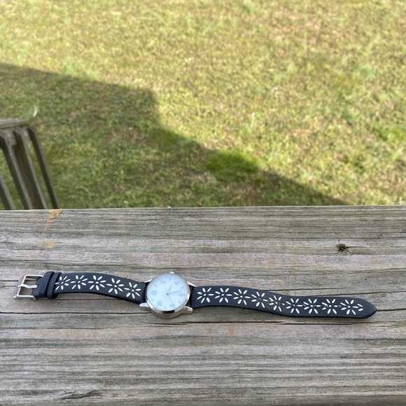 Black floral watch with crystal accents faux leather with white flowers - Picture 10 of 10